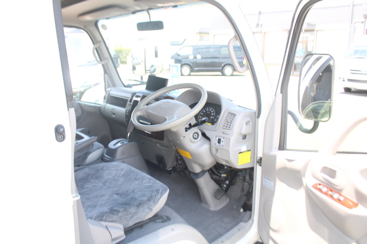 キャンピングカーキャブコン