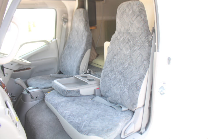 キャンピングカーキャブコン