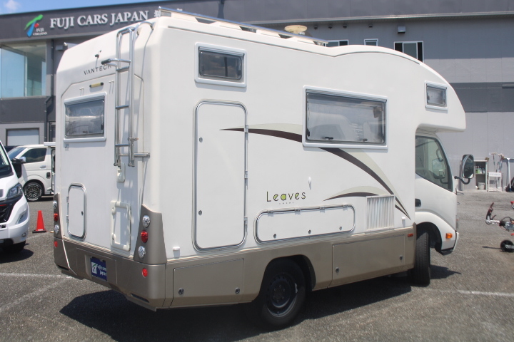 キャンピングカーキャブコン