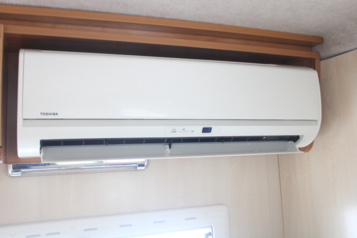 キャンピングカーキャブコン