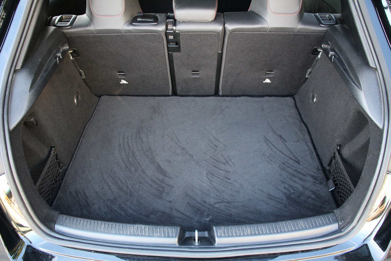 メルセデス・ベンツA180