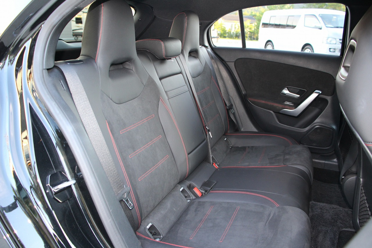 メルセデス・ベンツA180