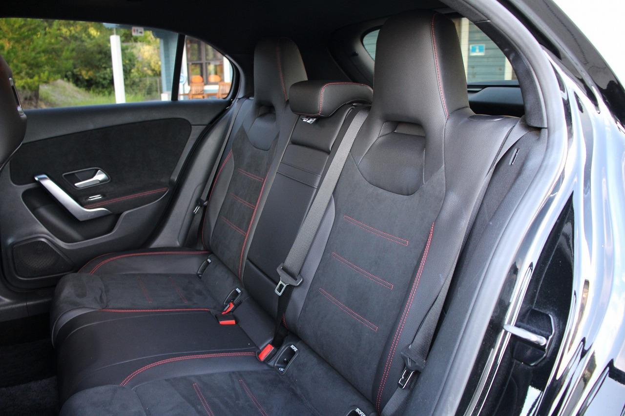 メルセデス・ベンツA180