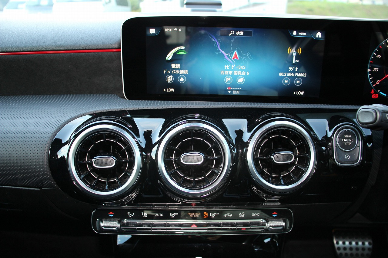 メルセデス・ベンツA180