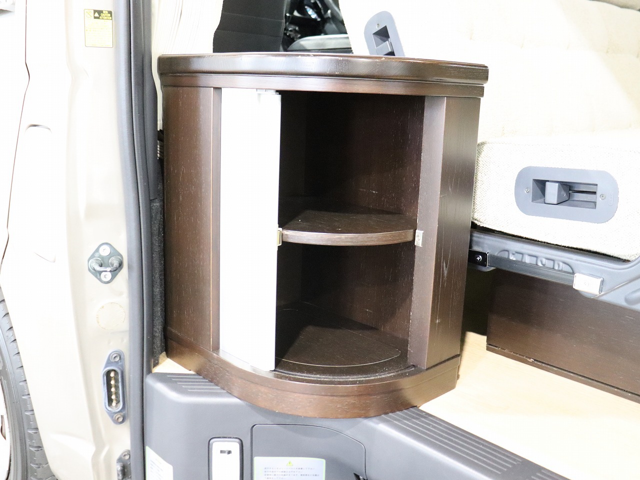 キャンピングカーバンコン