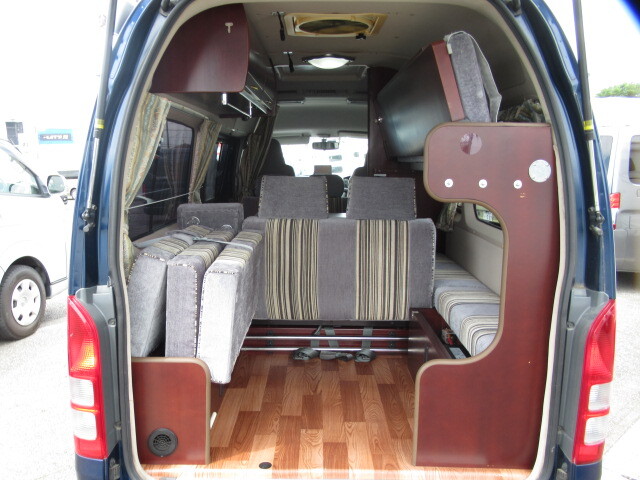 キャンピングカーバンコン