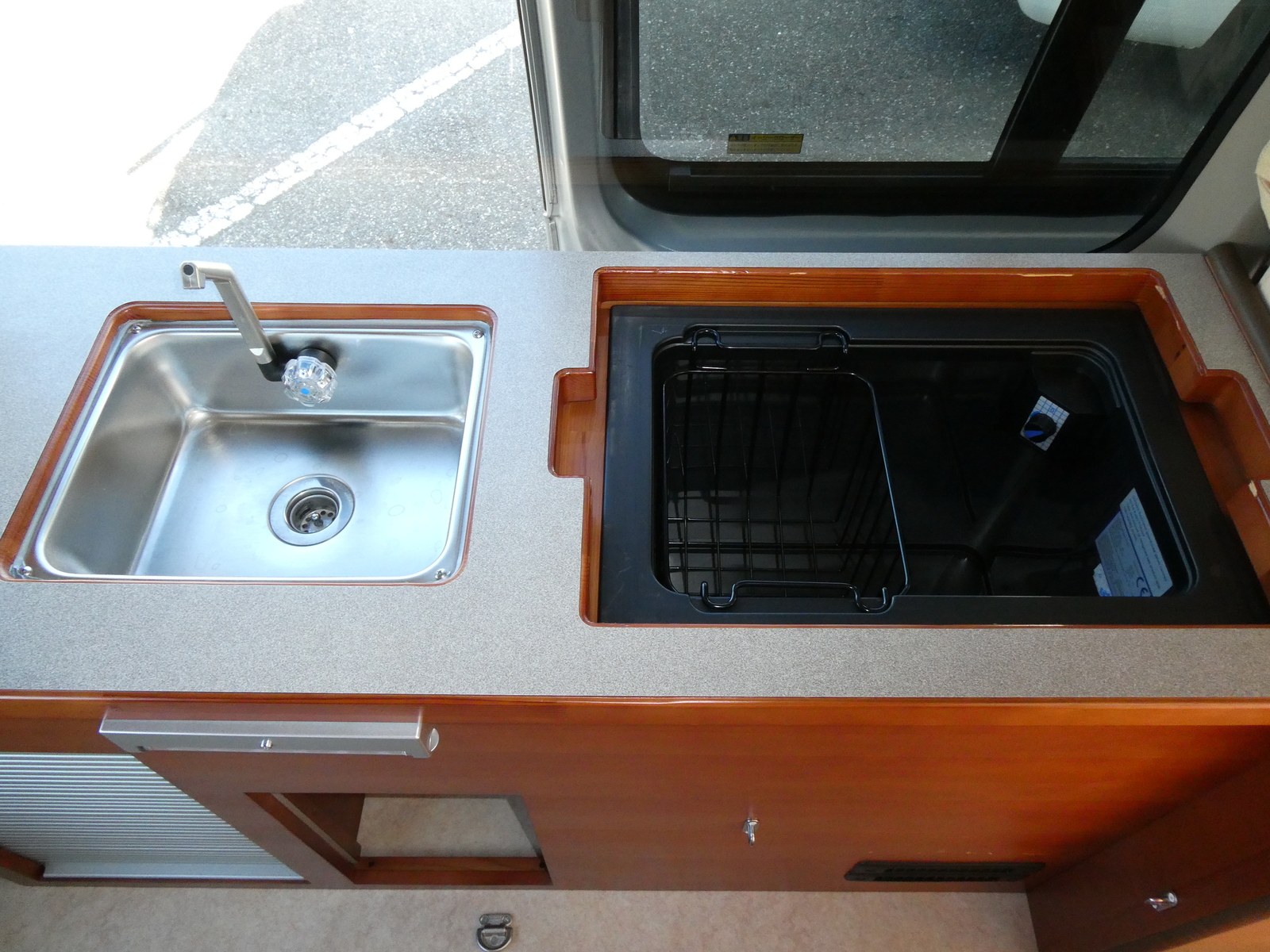 キャンピングカーバンコン