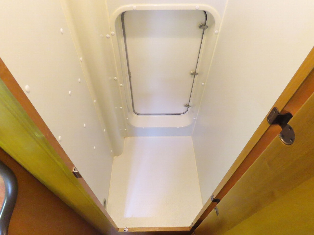 キャンピングカーキャブコン