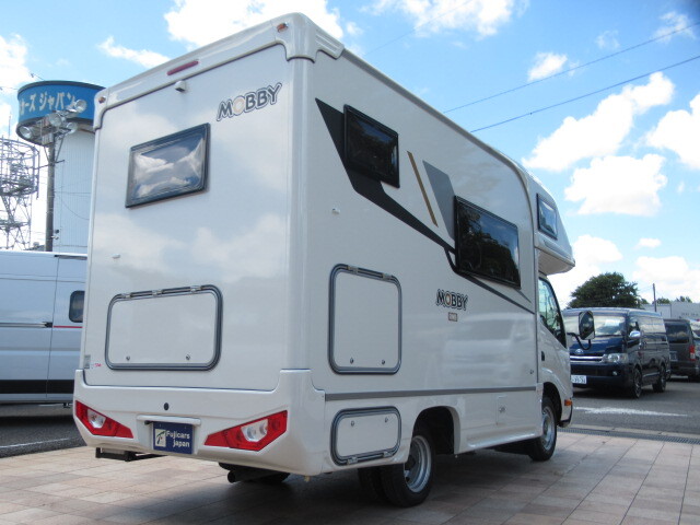 キャンピングカーキャブコン