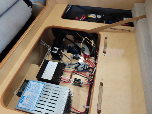 キャンピングカーバンコン