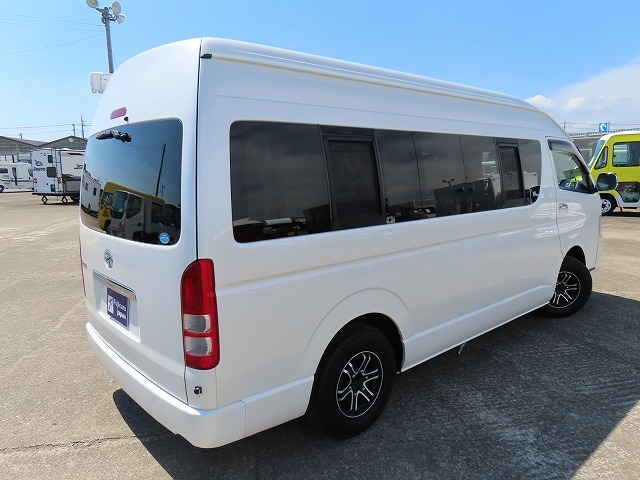 キャンピングカーバンコン