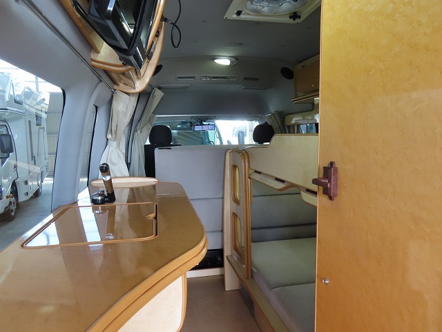 キャンピングカーバンコン