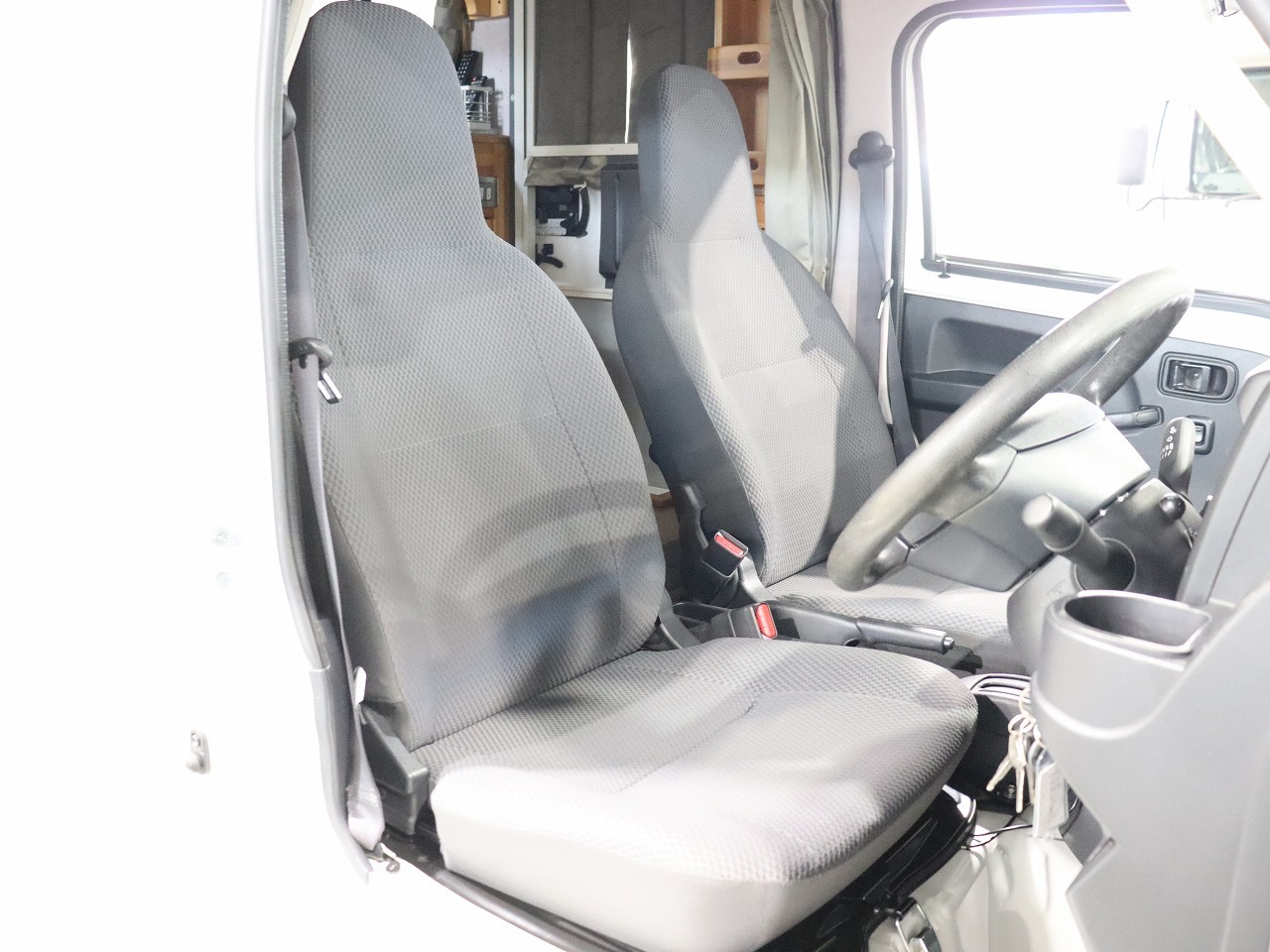 キャンピングカー軽キャンパー