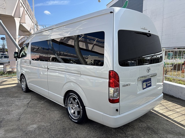 キャンピングカーバンコン