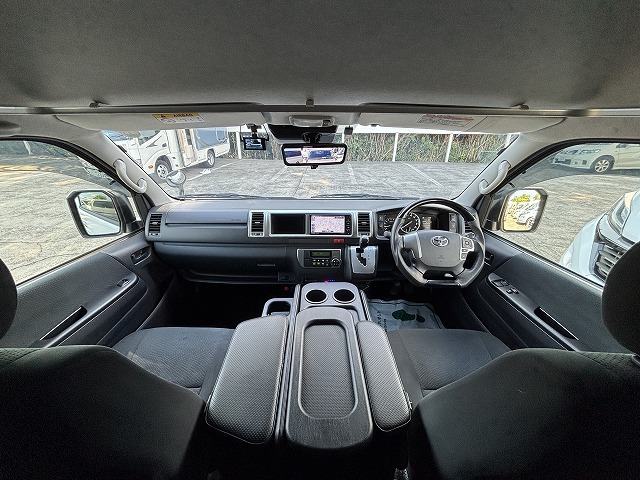 キャンピングカーバンコン