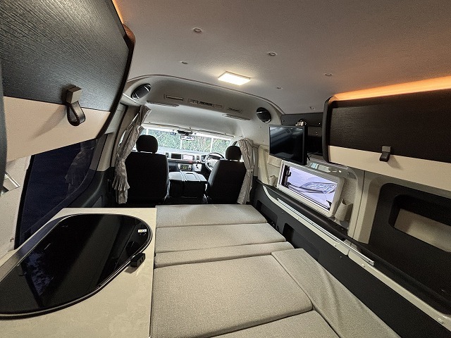 キャンピングカーバンコン