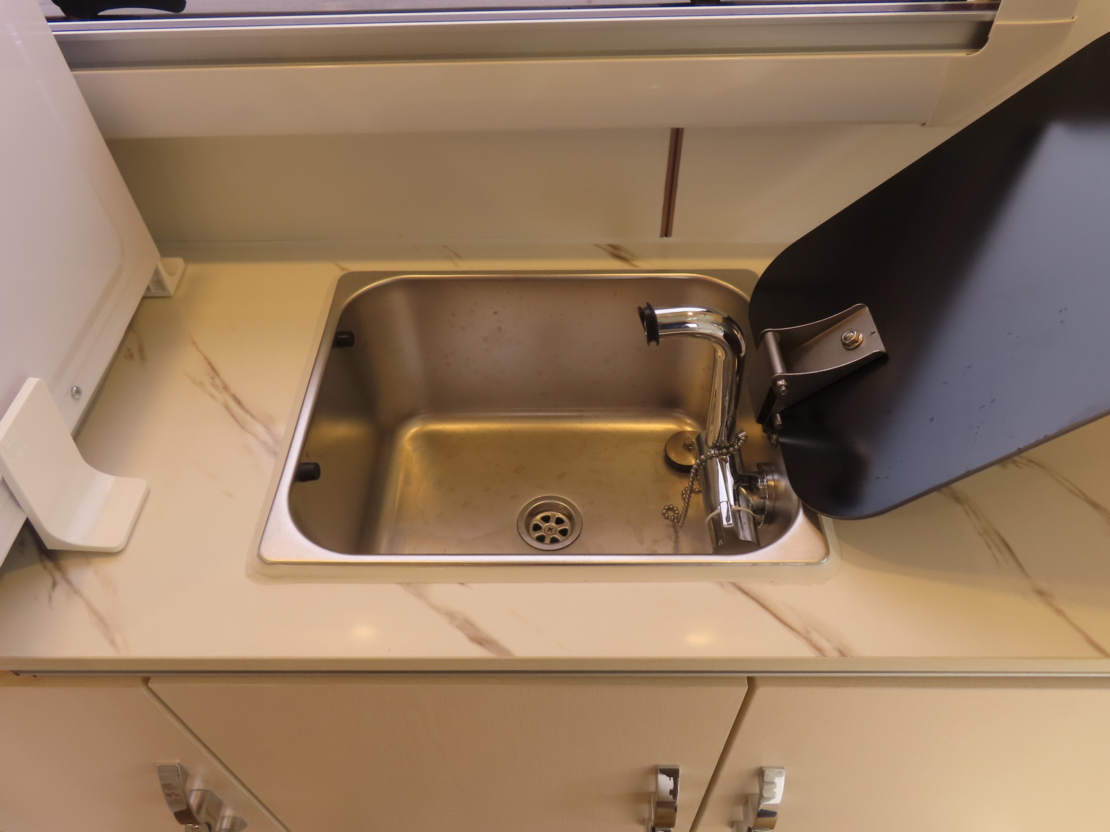 キャンピングカー軽キャンパー