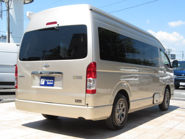 キャンピングカーバンコン