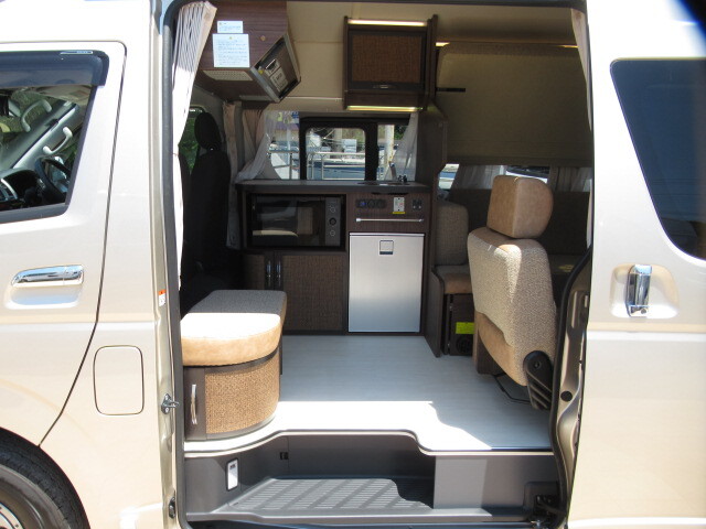 キャンピングカーバンコン