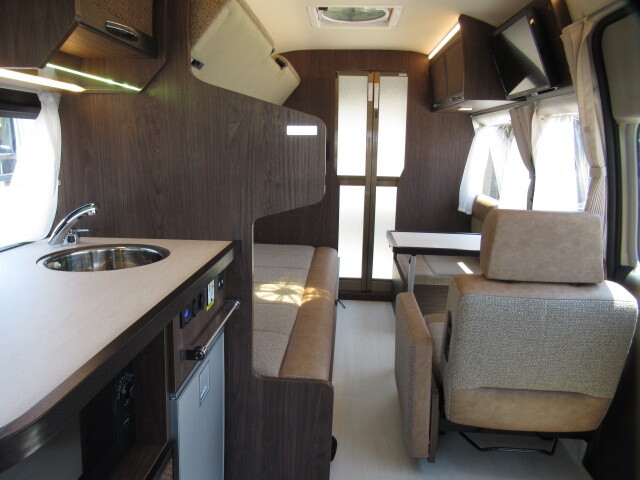 キャンピングカーバンコン