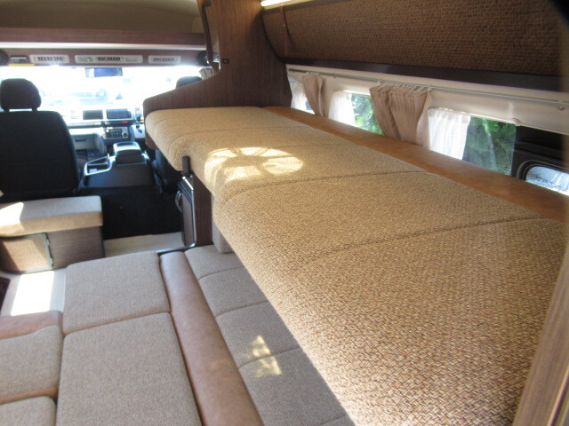 キャンピングカーバンコン