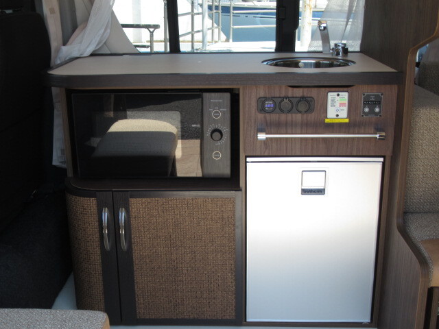 キャンピングカーバンコン