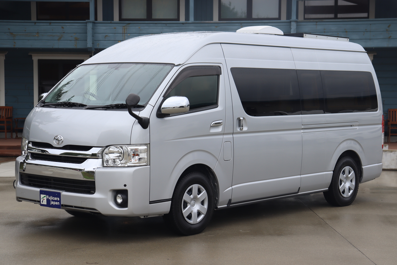 キャンピングカーバンコン