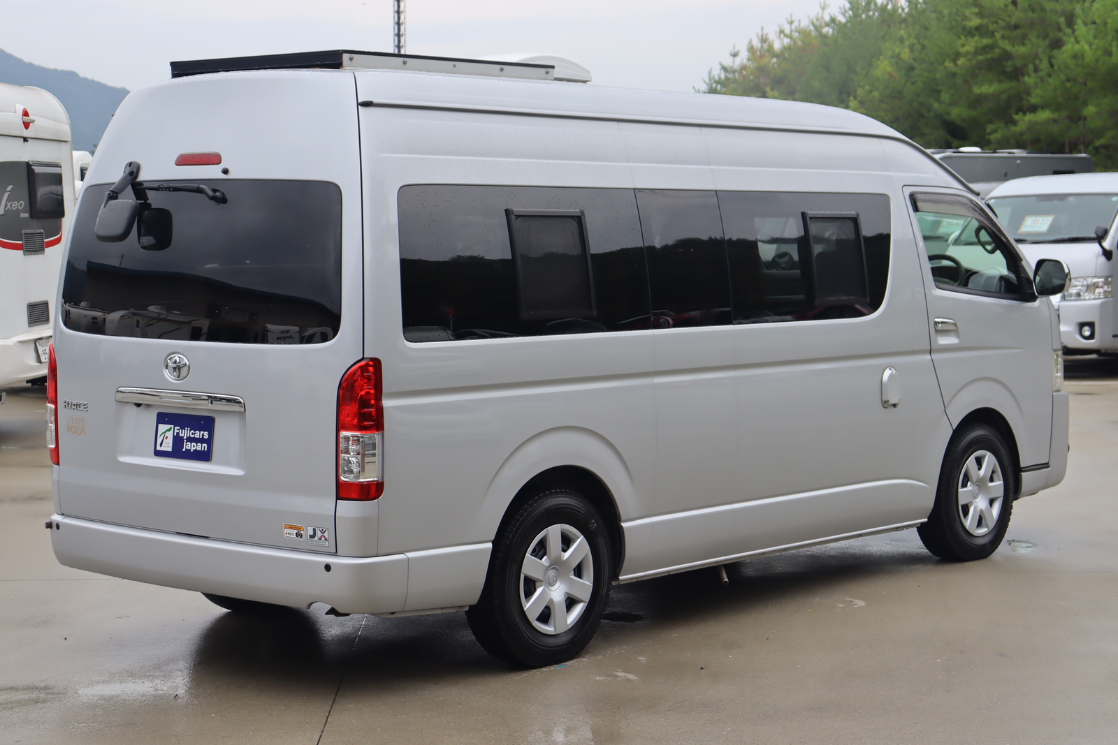 キャンピングカーバンコン