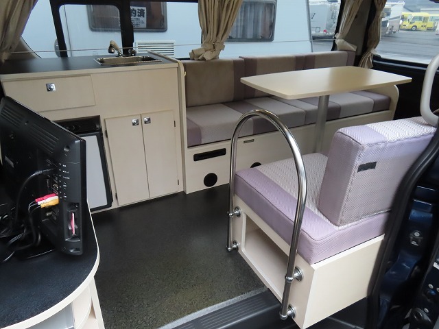 キャンピングカーバンコン