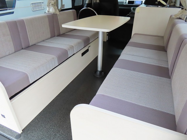 キャンピングカーバンコン