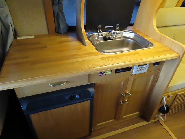 キャンピングカーバンコン