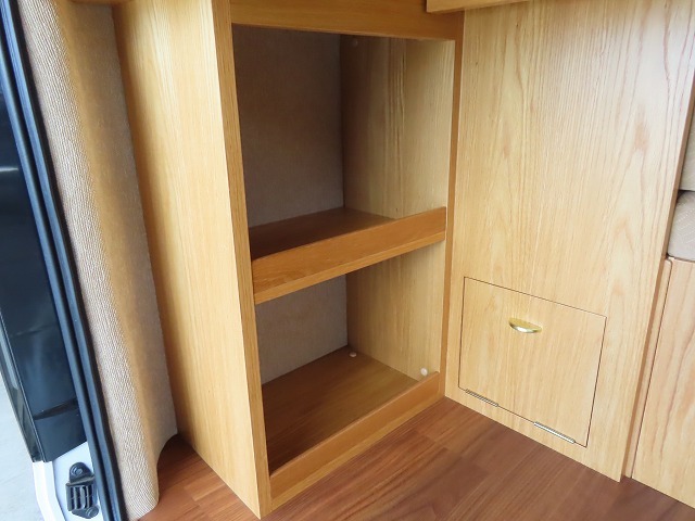 キャンピングカーバンコン