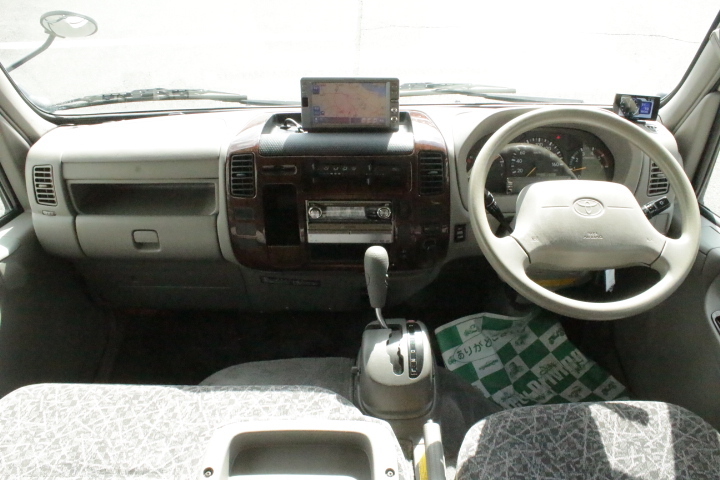 キャンピングカーキャブコン