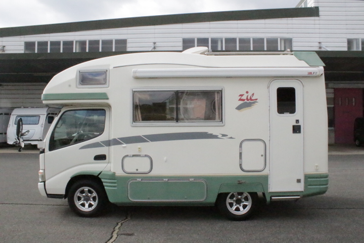 キャンピングカーキャブコン