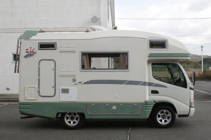 キャンピングカーキャブコン