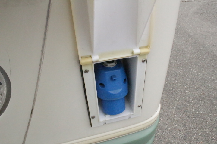 キャンピングカーキャブコン