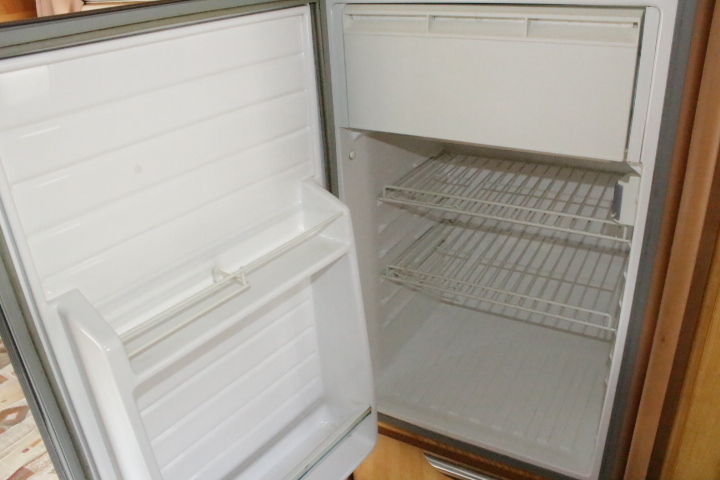 キャンピングカーキャブコン