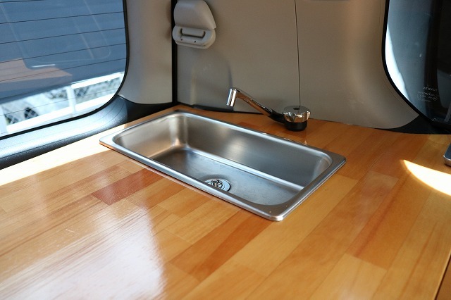 キャンピングカーバンコン