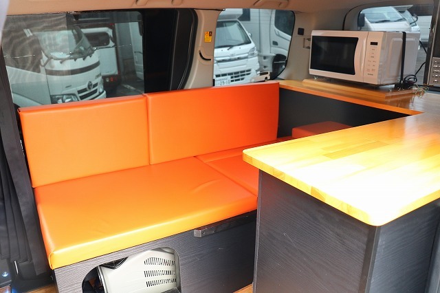 キャンピングカーバンコン