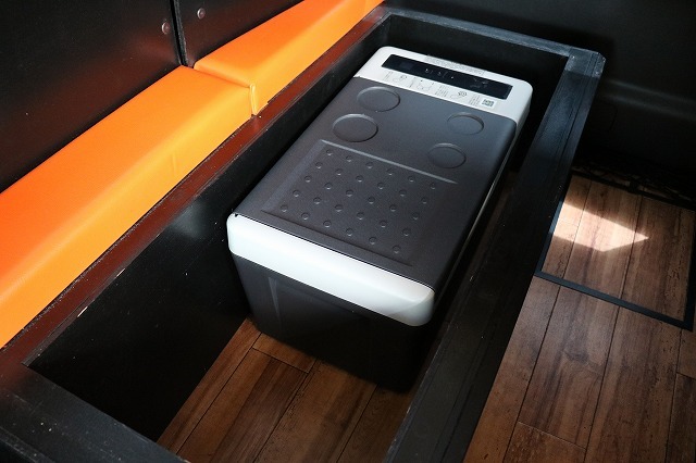 キャンピングカーバンコン