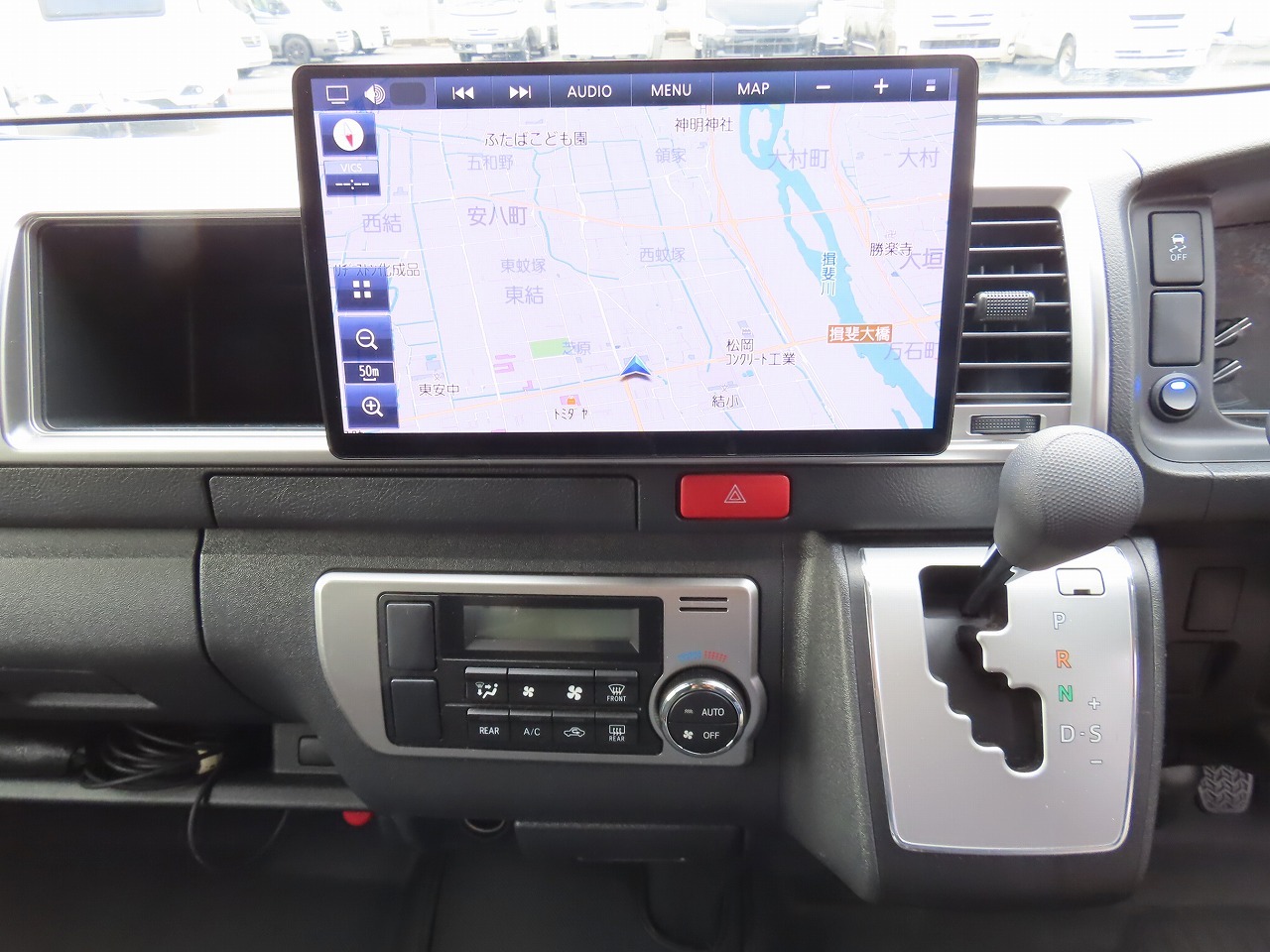 キャンピングカーバンコン