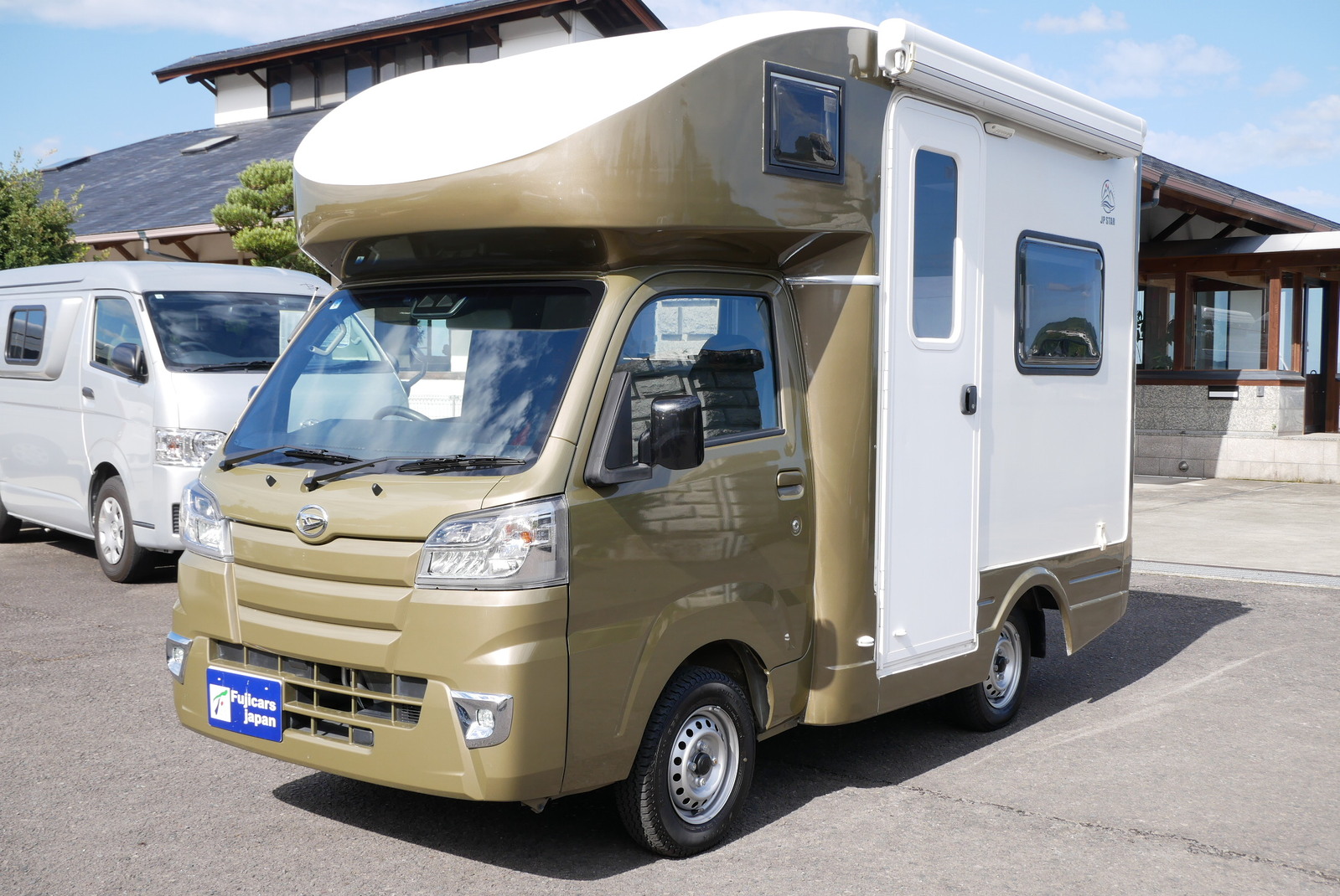 キャンピングカー軽キャンパー