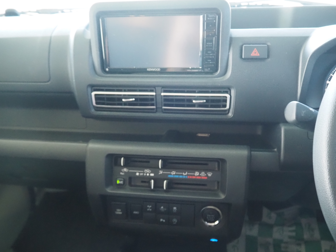 キャンピングカー軽キャンパー