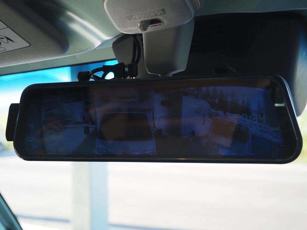 キャンピングカー軽キャンパー