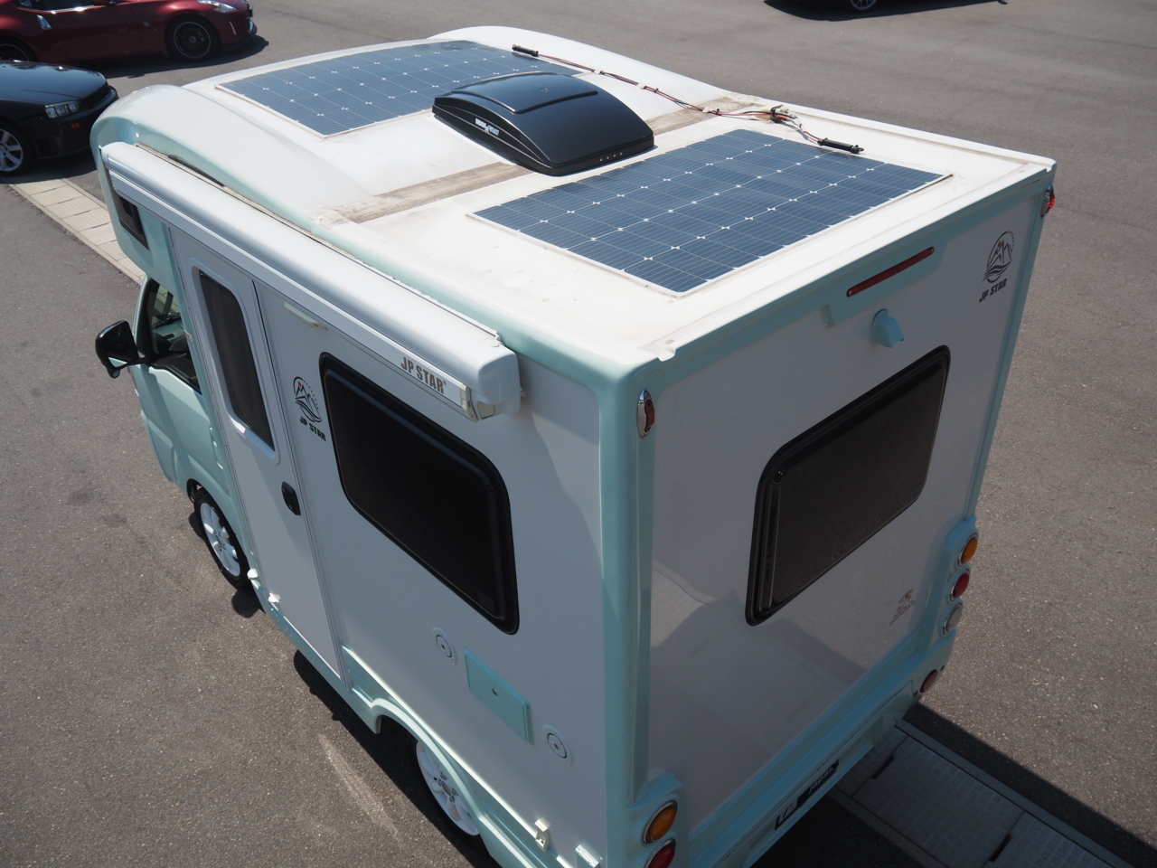 キャンピングカー軽キャンパー