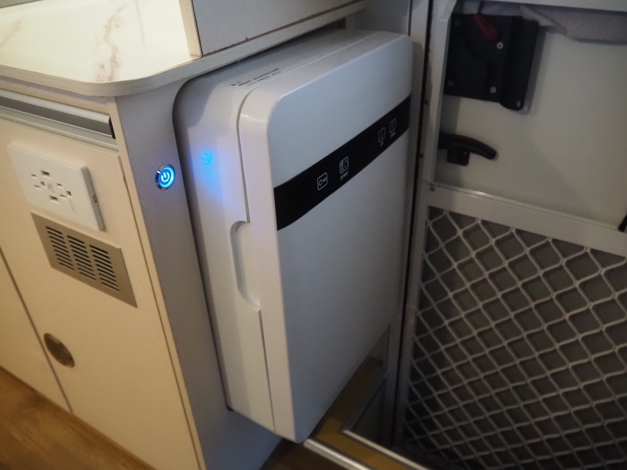 キャンピングカー軽キャンパー