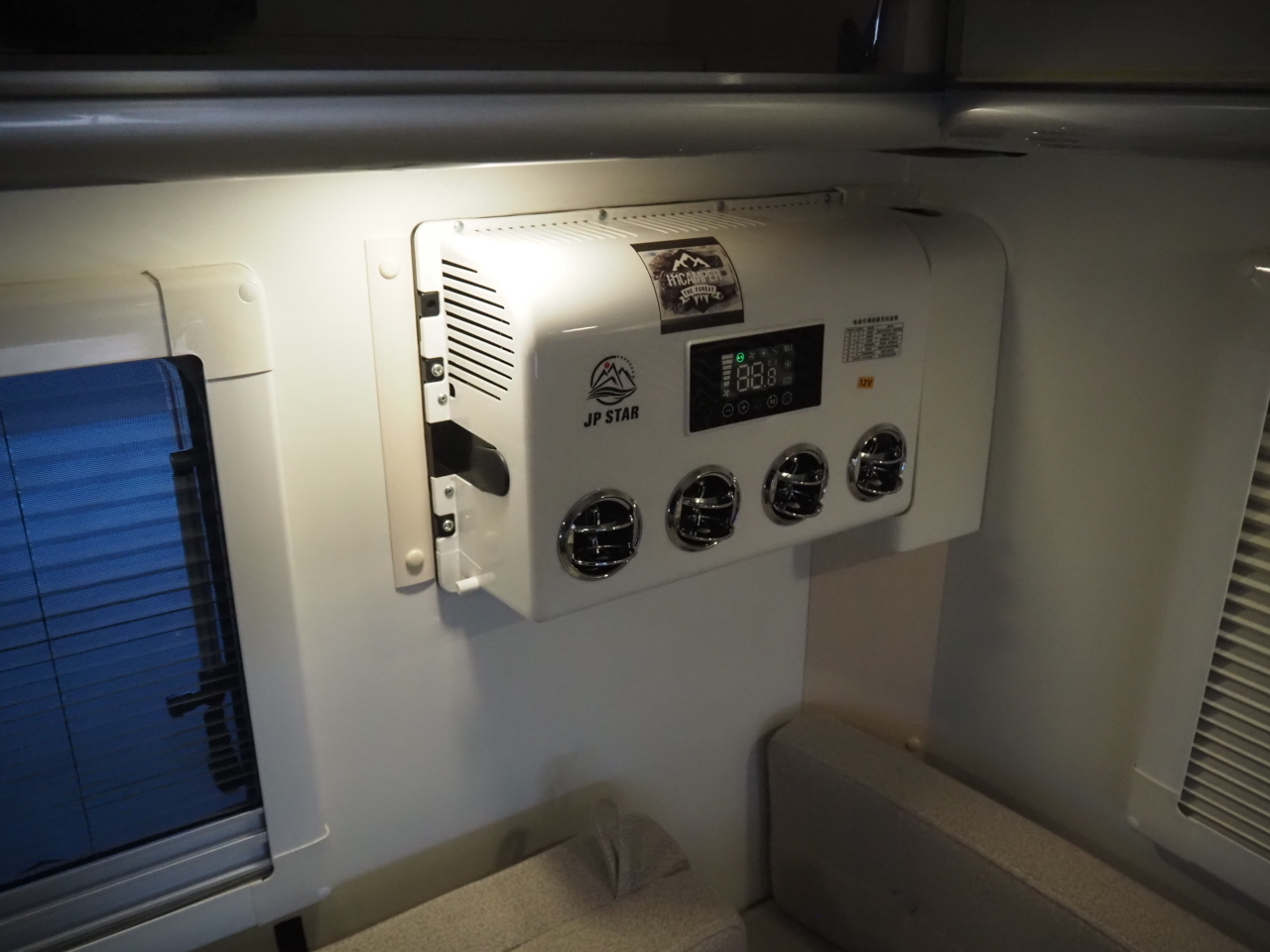 キャンピングカー軽キャンパー