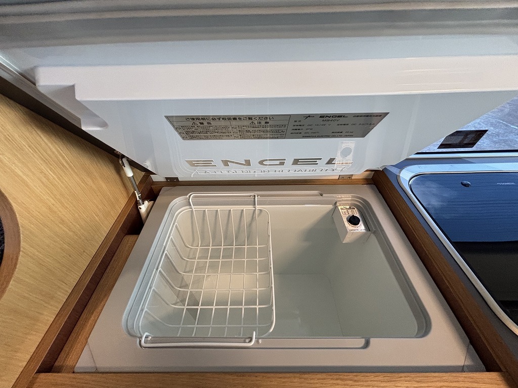 キャンピングカーバンコン