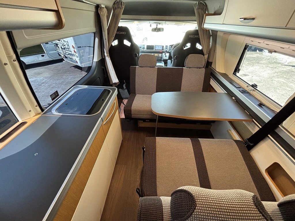 キャンピングカーバンコン