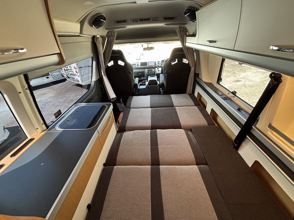 キャンピングカーバンコン